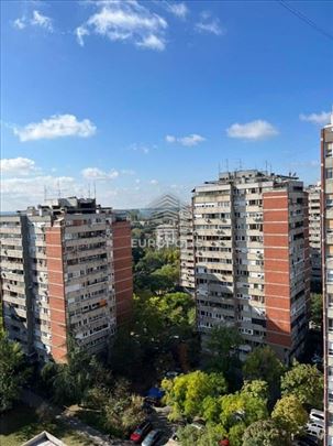Uknjižen stan 67m2, sa pogledom na reku, Blok 70