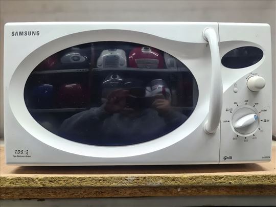 Emajlirana Mikrotalasna SAMSUNG sa Grilom