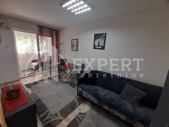 Izdaje se garsonjera u naselju Čalije, 30m2