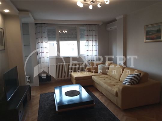Izdaje se trosoban stan kod Zone 3, 73m2