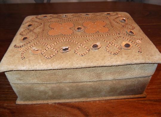 Kutija za nakit i dr.