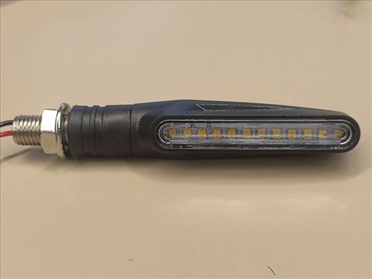 LED Zmigavci za motor – Moderan izgled