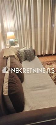 Novi beograd odmah useljiv Stari Merkator