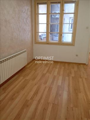 Obilićev venac, Maršala Birjuzova, 0.5, 22m2 ID#31