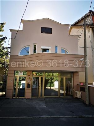 Prodaja poslovnog prostora 300m2+70m2