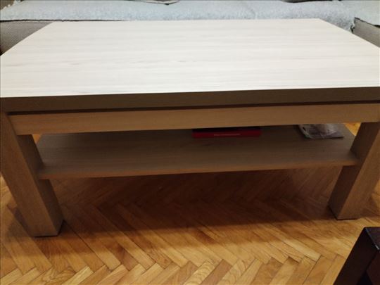 Prodajem klub stočić