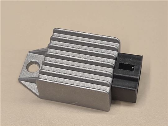 Regulator napona 12V za skutere GY6 50/125/150 ATV