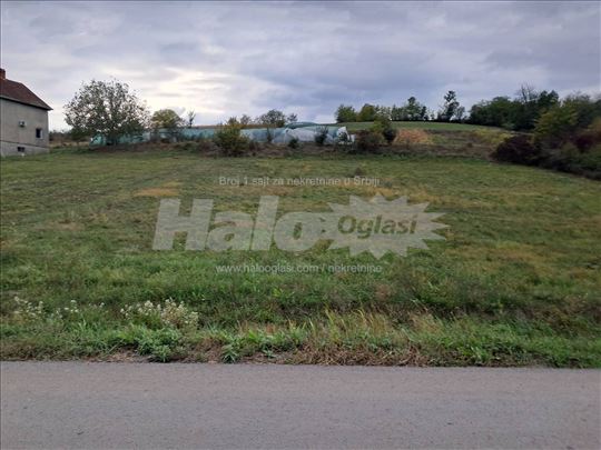 Super povoljno gradjevinski plac u Nemenikucu
