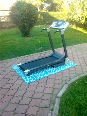 Traka za trčanje sa 2 motora