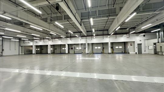 Izdavanje standardnih magacinia Novi Beograd