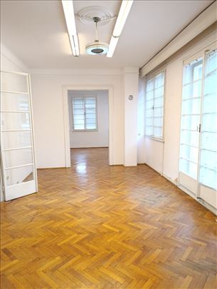 Kod Knez Mihailove, za poslovni pr. 100 m2, 3.5