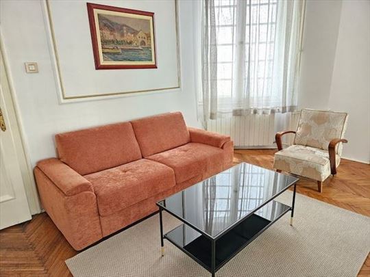 Lepo sredjen stan kod Hrama, ID 6857