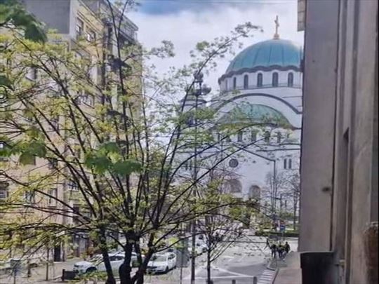 Lepo sređen stan kod Hrama, ID 6857