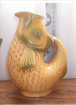 Porcelanski bokal