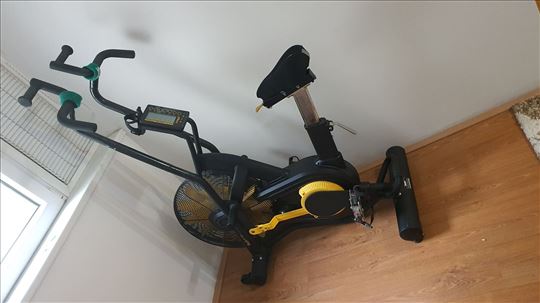 Prodajem Air bike...