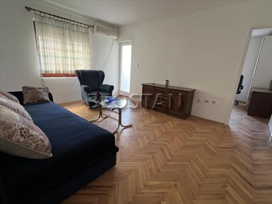 Širi centar - Medak #64701