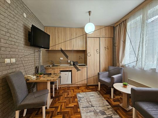 Studio 20 m2 u Kraljevim čardacima