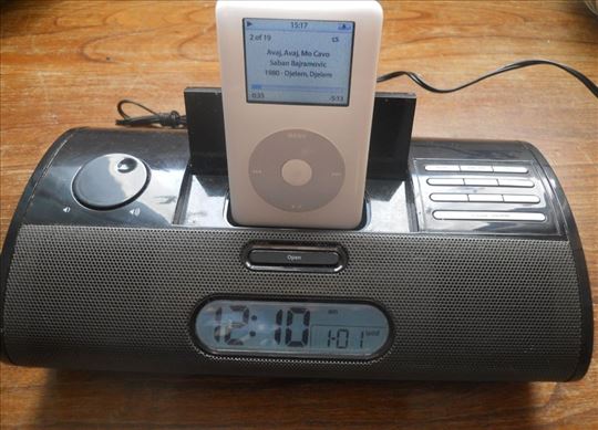 Trust radio,sat,budilnik, sa Ipod ulazom