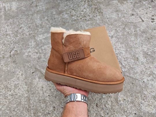 UGG čizmice