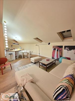 Umetničko gradsko potkrovlje