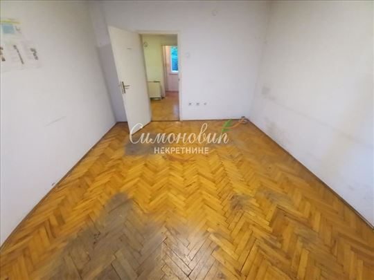 Voždovac, Kumodraška, 60m2, pr,eg, garaža ID#1811