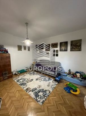 2.5 stan u centru Stare Pazove, kredit za mlade ID