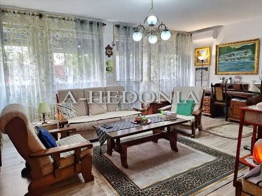 Blok 37, BAČ, 3.5, renoviran, terasa 20m2
