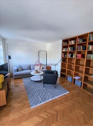 Bright&Renovated. New Furniture! Parking
