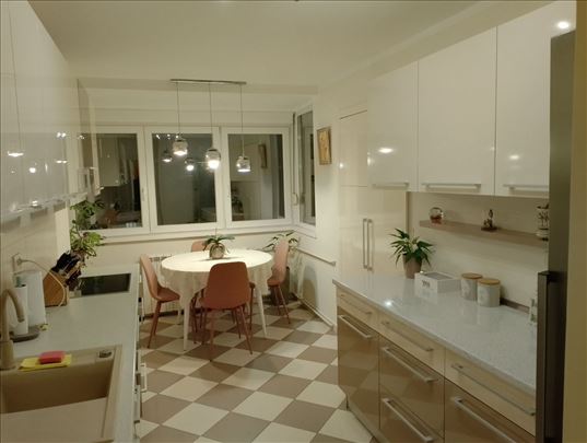 Centar, Kralja Milana, 51m2, Lođa
