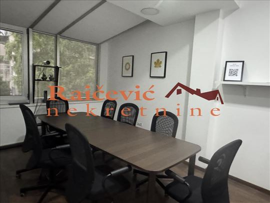 Hram, Nebojsina, 3.0 poslovni prostor od 185 m2