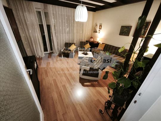 Izdajem namešten stan u Pančevu Kotež I