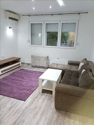 Kotež,1.5,36m2 u zgradi,I sprat,kompletno namešten