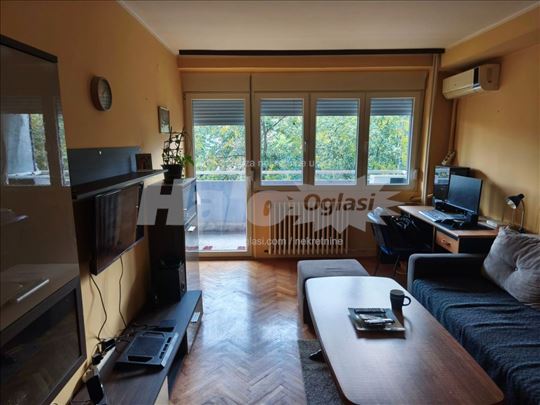 Novi Beograd, blizu Starog Merkatora, 2.0