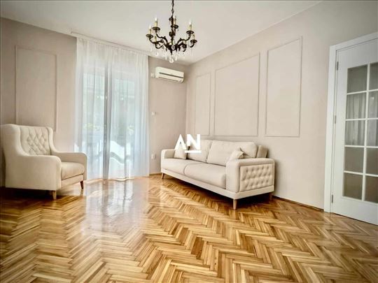 S.Venac, Dedinje, Bul. Kneza Aleks.Karađorđevića, 