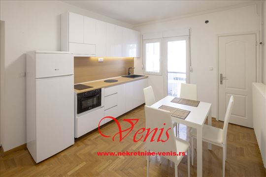 SAJAM Bogdana Garabandina 40 m2 – 430 Evra