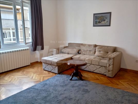 Salonski dvosoban centar