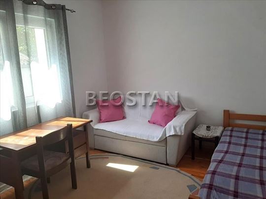 Širi centar - Karaburma #63950