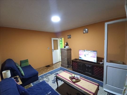 Stan 52m², 2 terase, 4/4 sprat, centar Smedereva