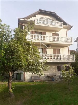 Višnjička Banja , odlična kuća ID#12597