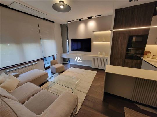 Vračar, Hram Svetog Save, Šumatovačka, LUX trosoba