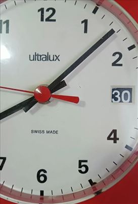 Zidni sat UltraLux