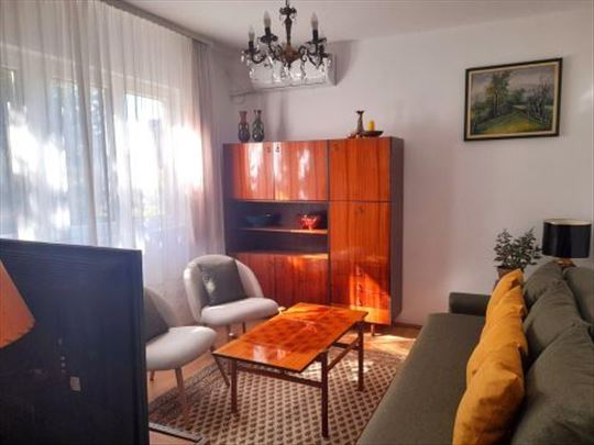 Bežanijska kosa III, 2,0, 40m2(2T), namešten