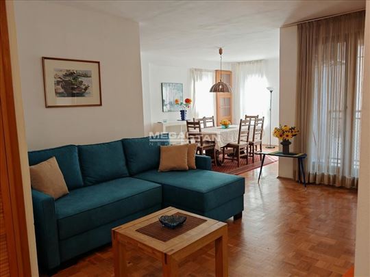 Crveni krst, namešten