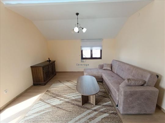 Dušanovac, Admirala Vukovića, 75 m2