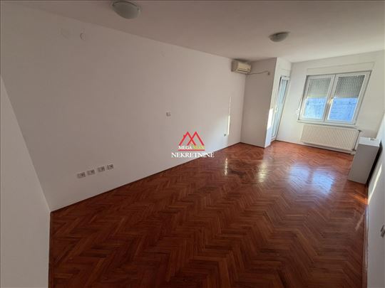 Dvosoban stan - 59m2 - Grbavica