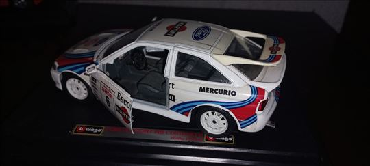 Ford Escort Cosworth 1994 burago maketa 1:24