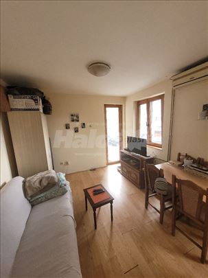 Garsonjera, Nis Branka Radicevica 1