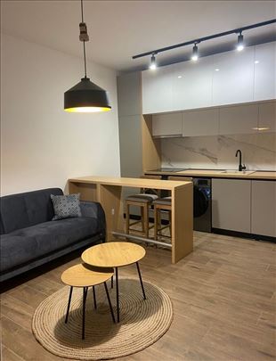 Gundulićev vena, renoviran, funkcionalan, ID 22528