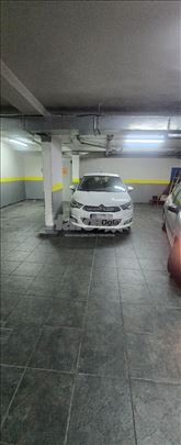 Izdajem garažu u Mačvanskoj 15