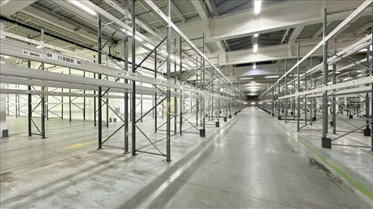 Standardnih magacinia Novi Beograd 1200 m2
